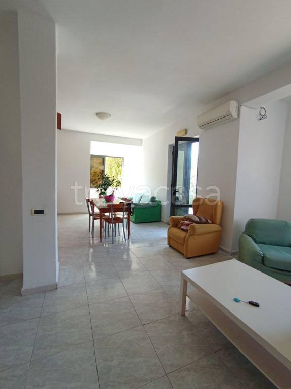appartamento in affitto a Pozzuoli in zona Solfatara