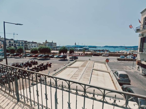 ufficio in affitto a Pozzuoli