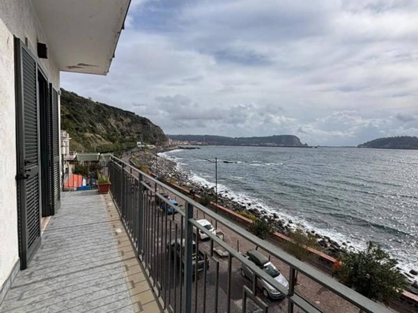 appartamento in affitto a Pozzuoli
