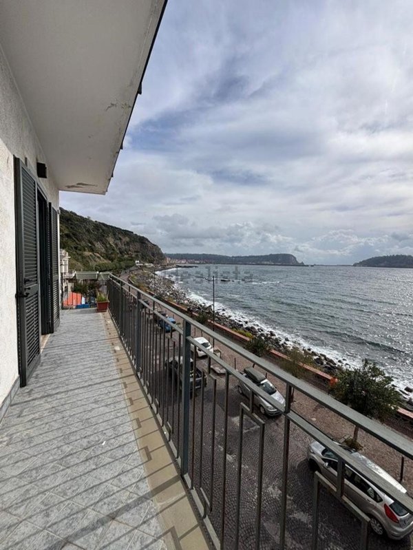 appartamento in affitto a Pozzuoli
