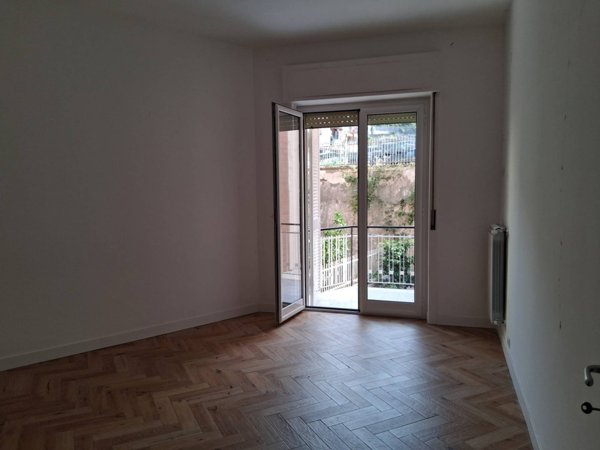 appartamento in affitto a Pozzuoli in zona Solfatara