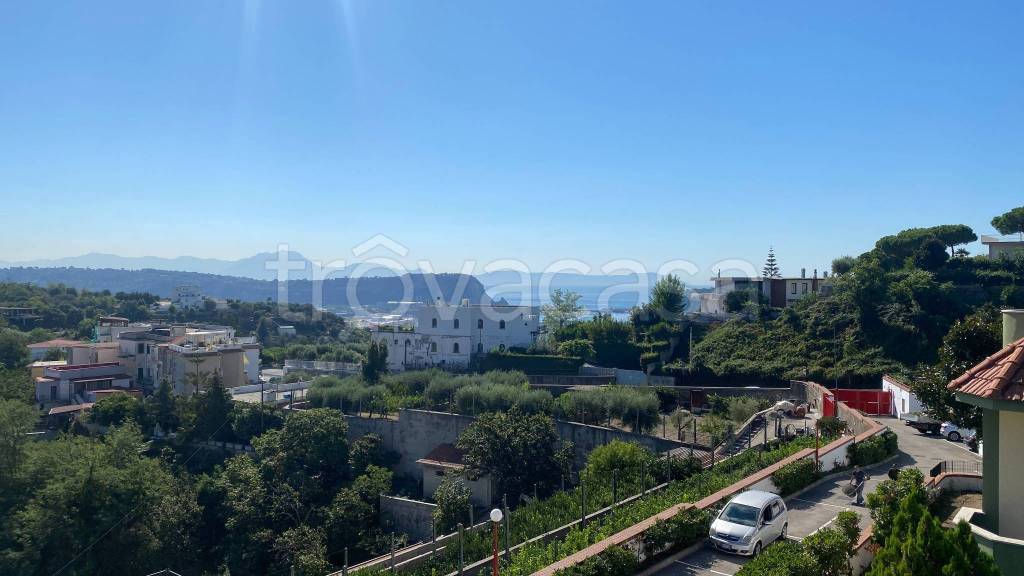 casa indipendente in affitto a Pozzuoli