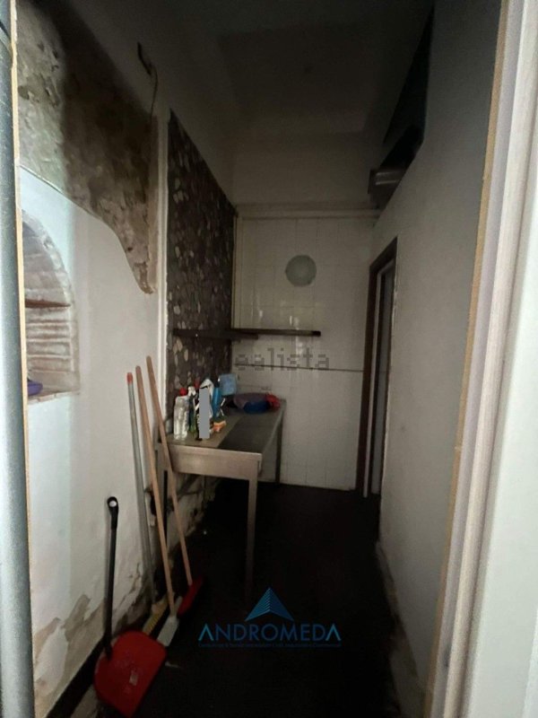 locale commerciale in affitto a Pozzuoli