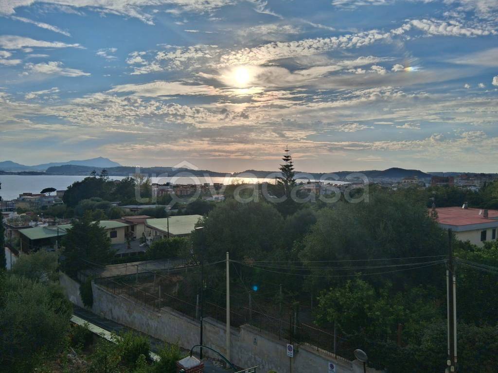 appartamento in affitto a Pozzuoli