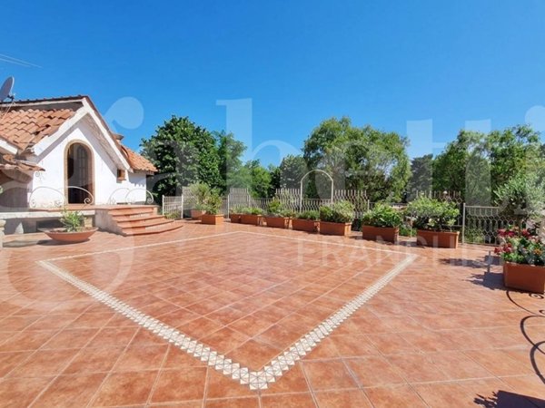 casa indipendente in affitto a Pozzuoli in zona Arco Felice