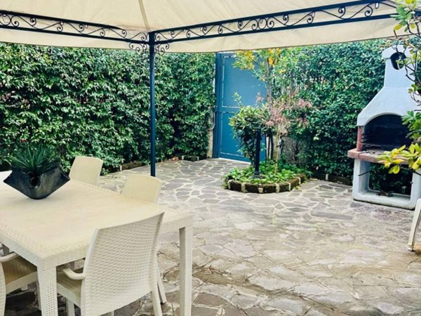 appartamento in affitto a Pozzuoli in zona Solfatara