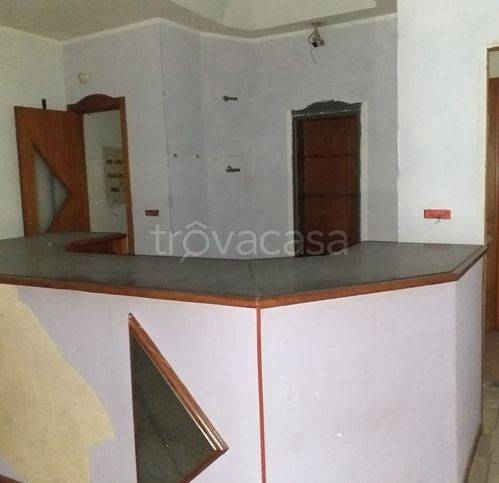 negozio in affitto a Qualiano
