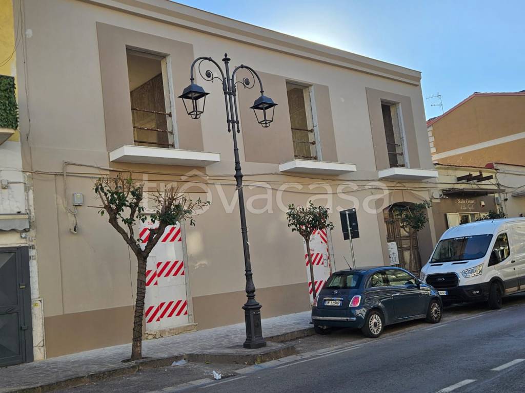 negozio in affitto a Qualiano