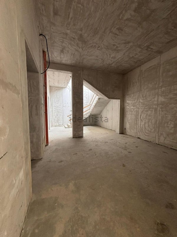 locale commerciale in affitto a Qualiano