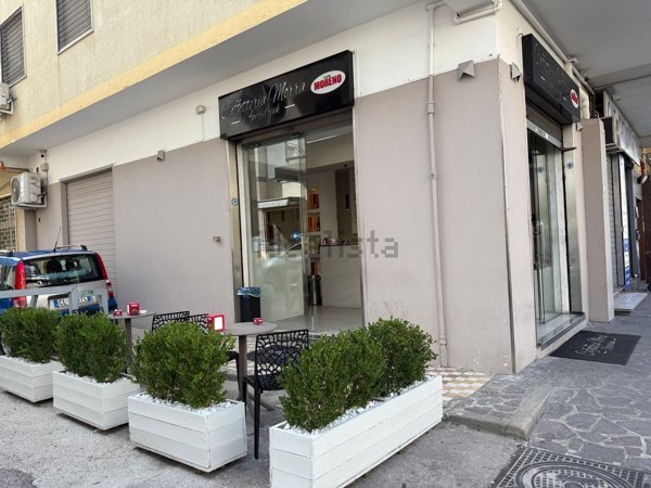 negozio in affitto a Qualiano
