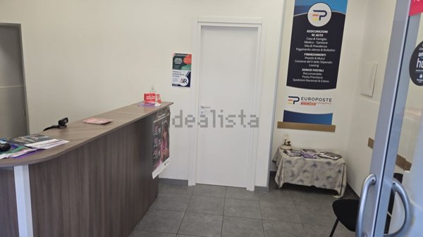 locale commerciale in affitto a Qualiano