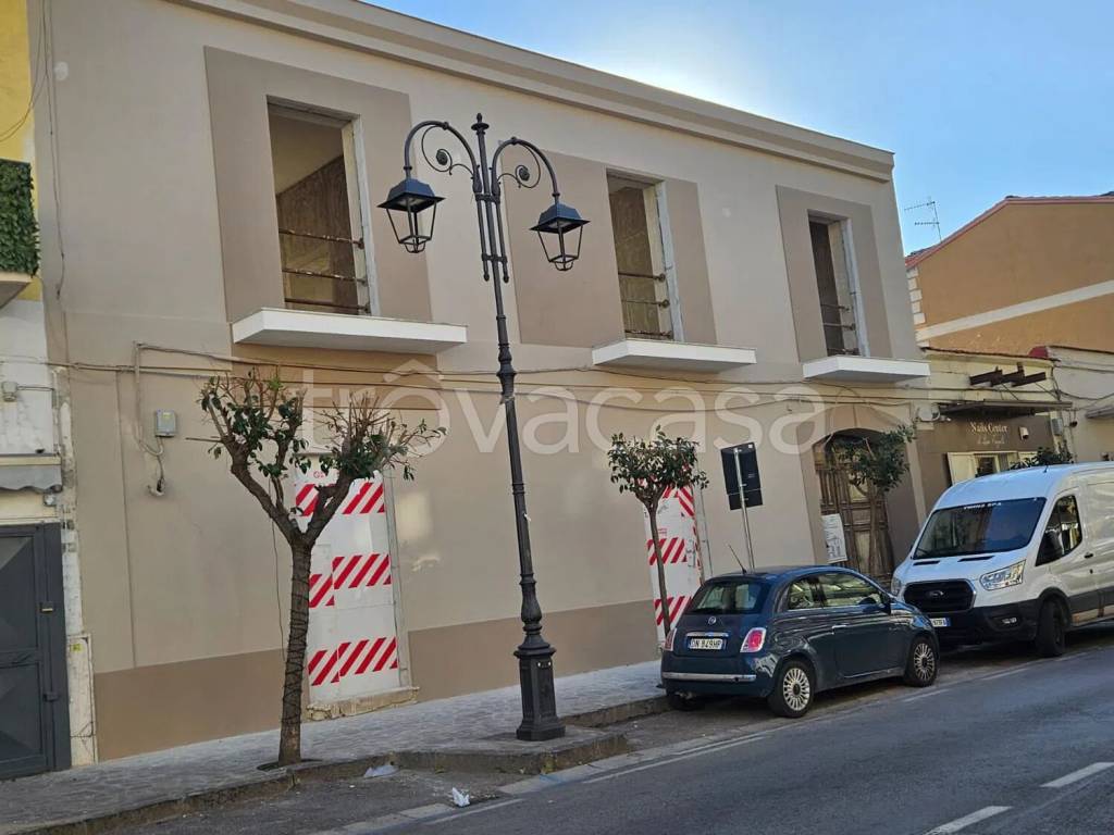 negozio in affitto a Qualiano