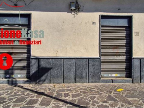 negozio in affitto a Qualiano