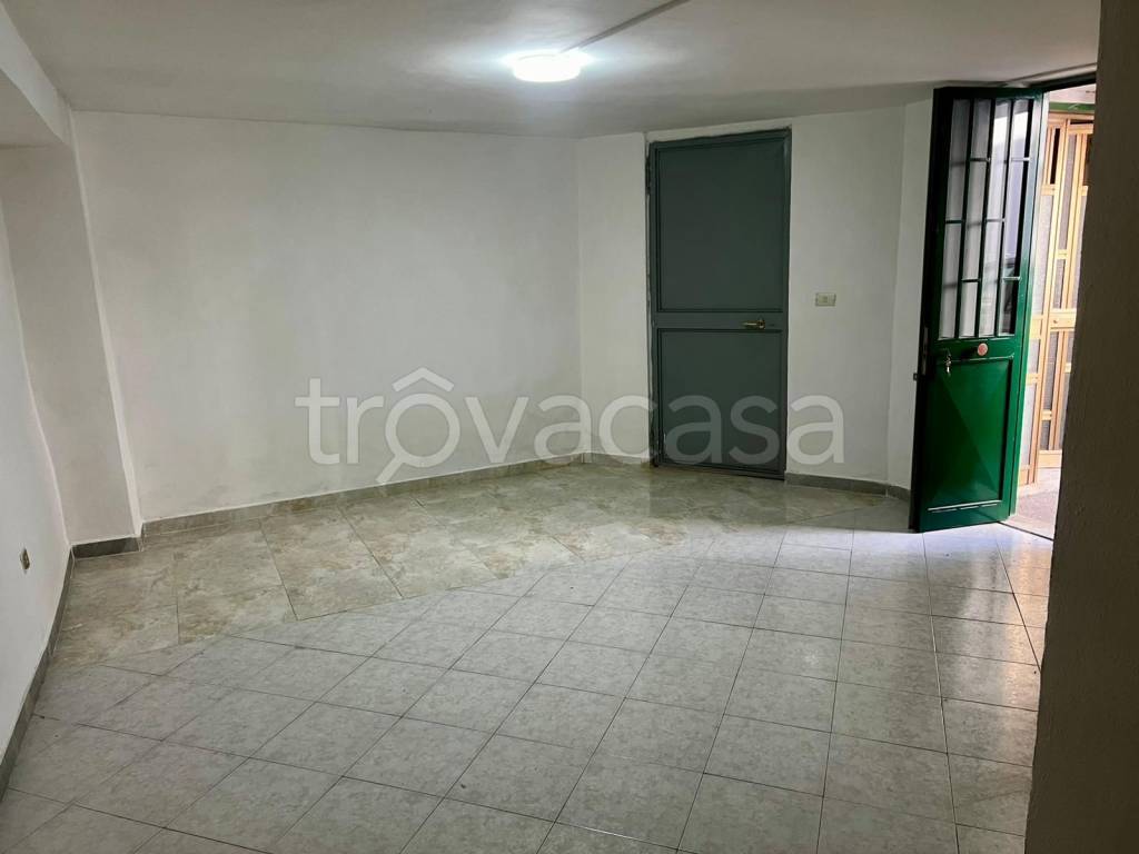 locale commerciale in affitto a Qualiano