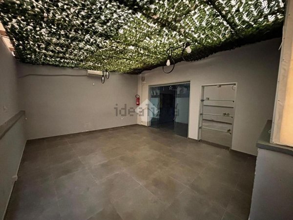 locale commerciale in affitto a Qualiano