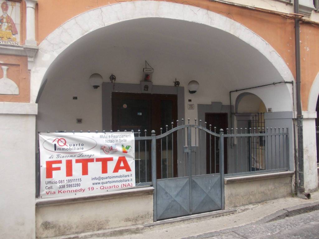 negozio in affitto a Quarto