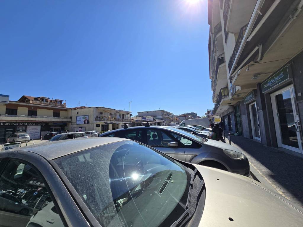 negozio in affitto a Quarto