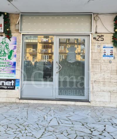 negozio in affitto a Quarto