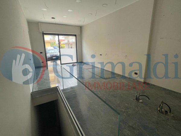 locale commerciale in affitto a Quarto