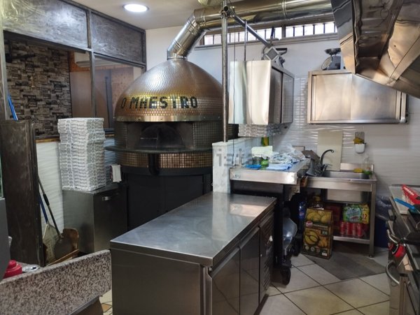 locale commerciale in affitto a Quarto