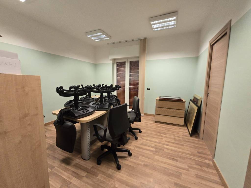 ufficio in affitto a Quarto