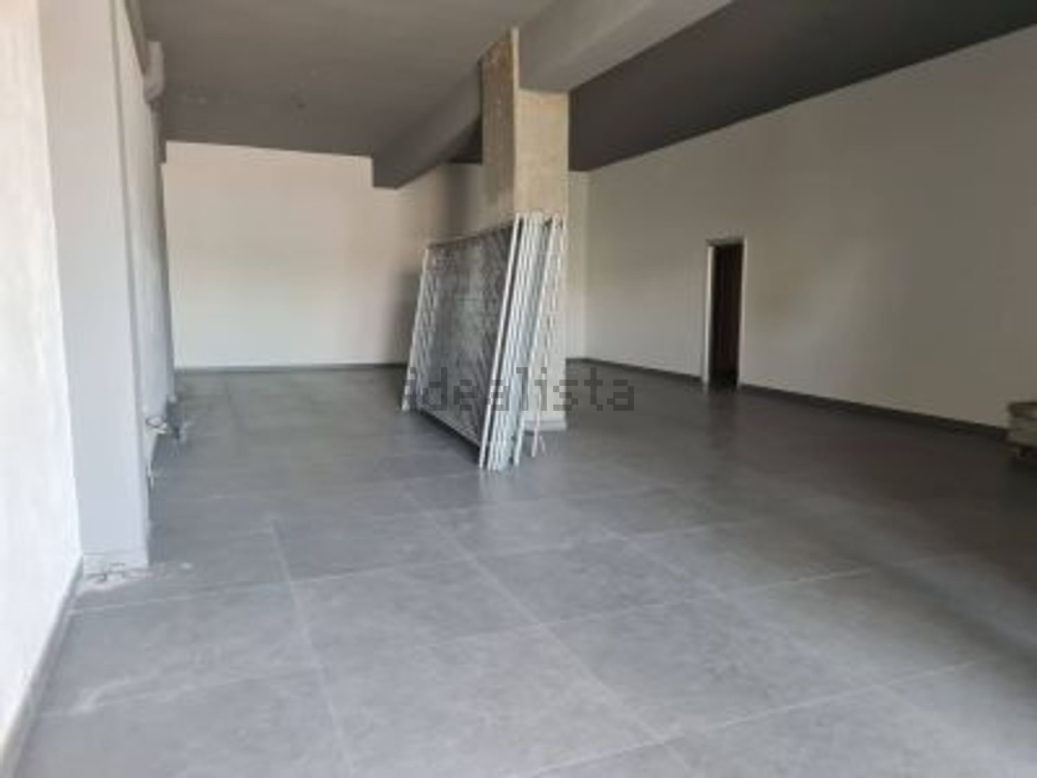 locale commerciale in affitto a Quarto