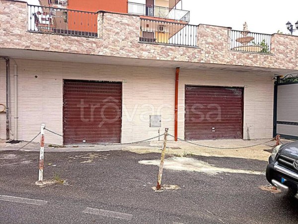 negozio in affitto a Quarto