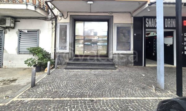 negozio in affitto a Quarto