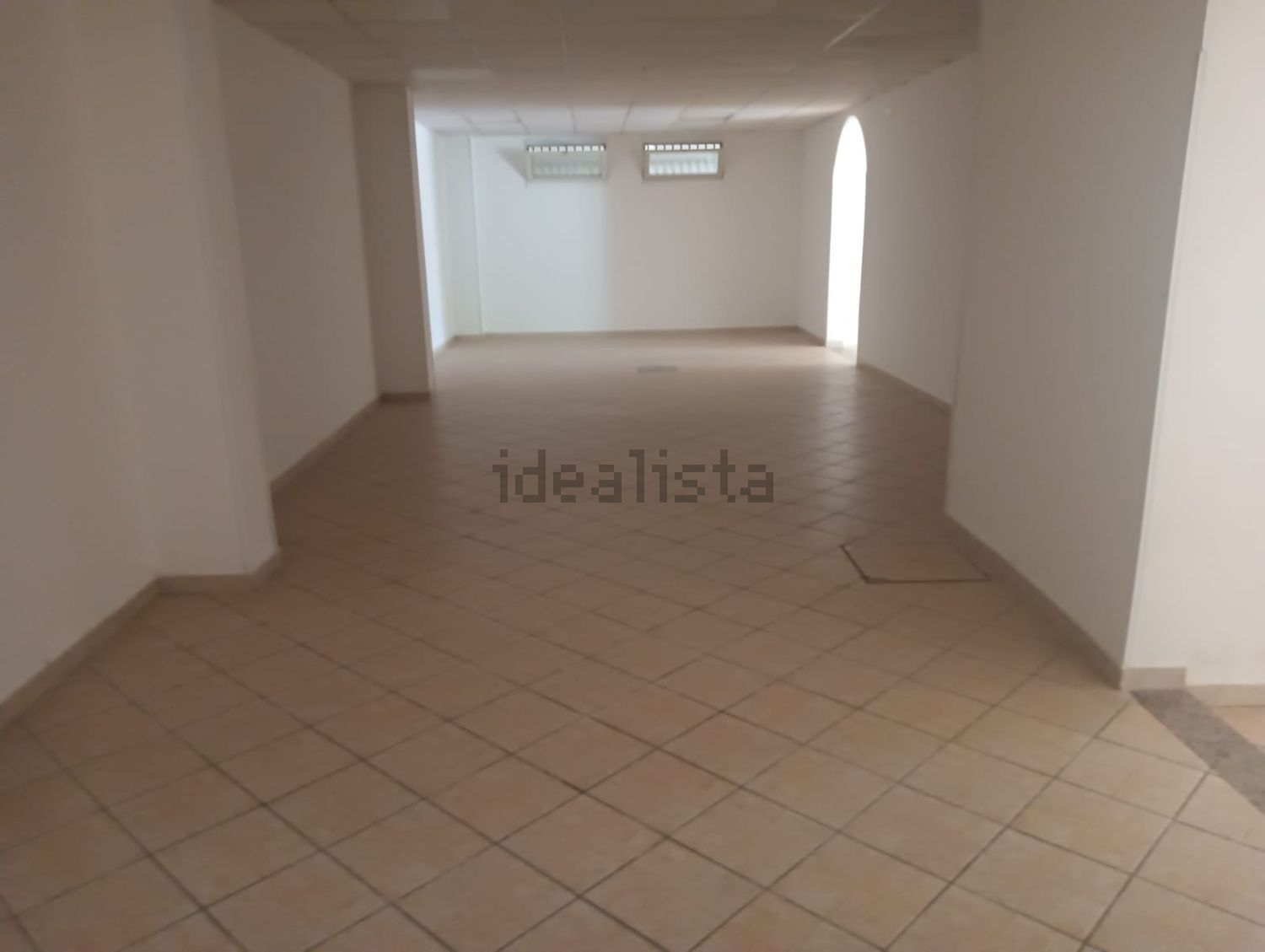 locale commerciale in affitto a Quarto