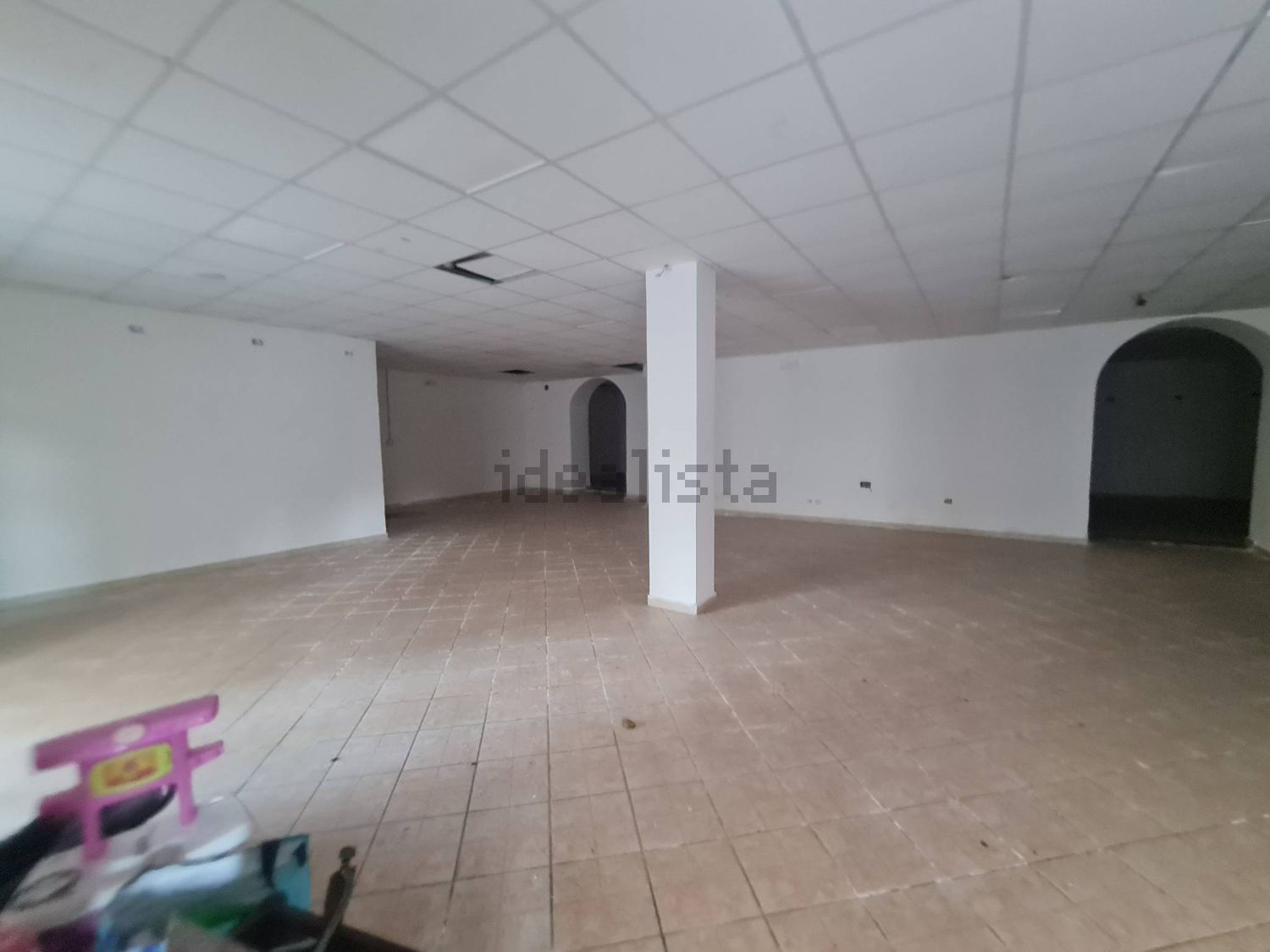 locale commerciale in affitto a Quarto