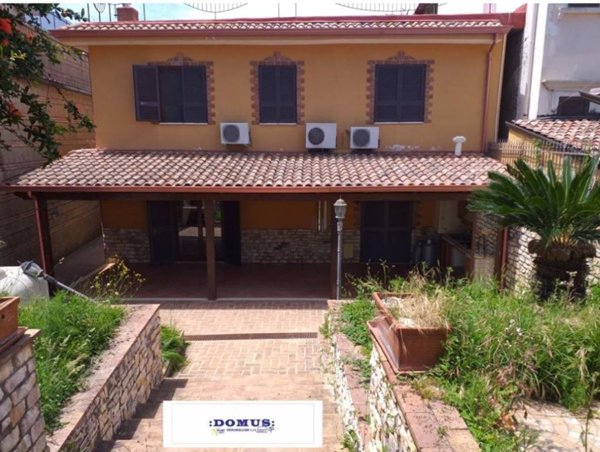 casa indipendente in affitto a Quarto