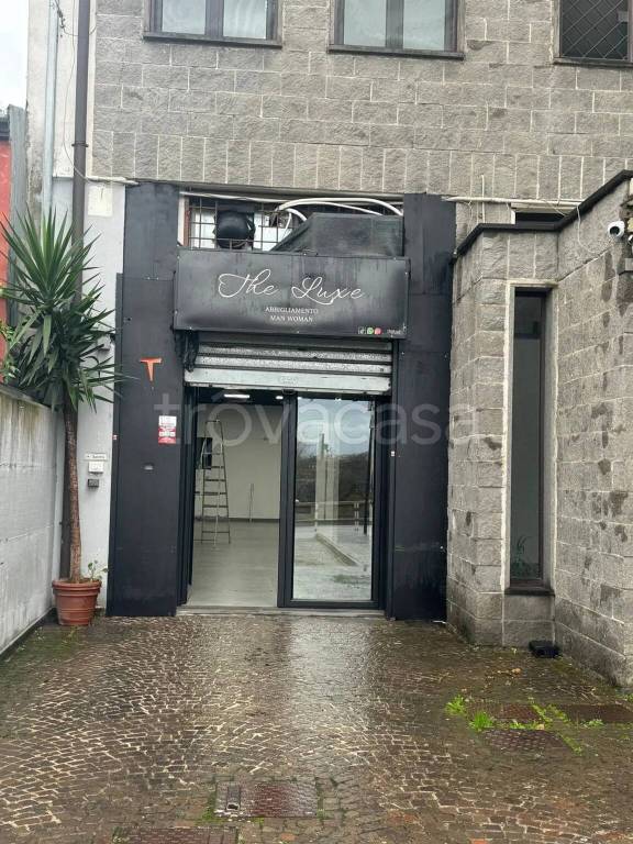 negozio in affitto a Quarto