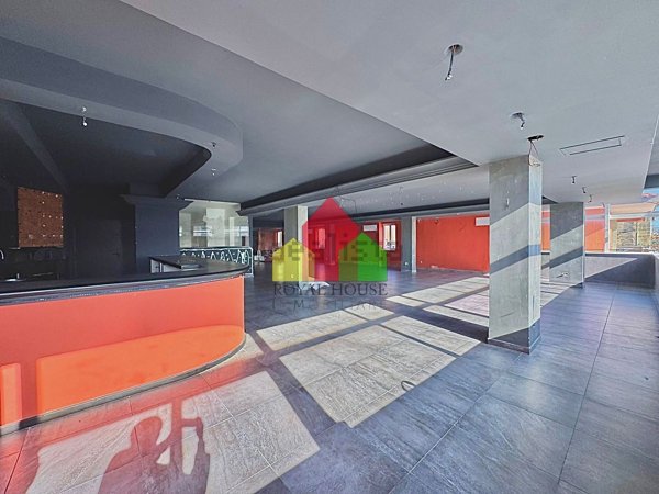 locale commerciale in affitto a Quarto