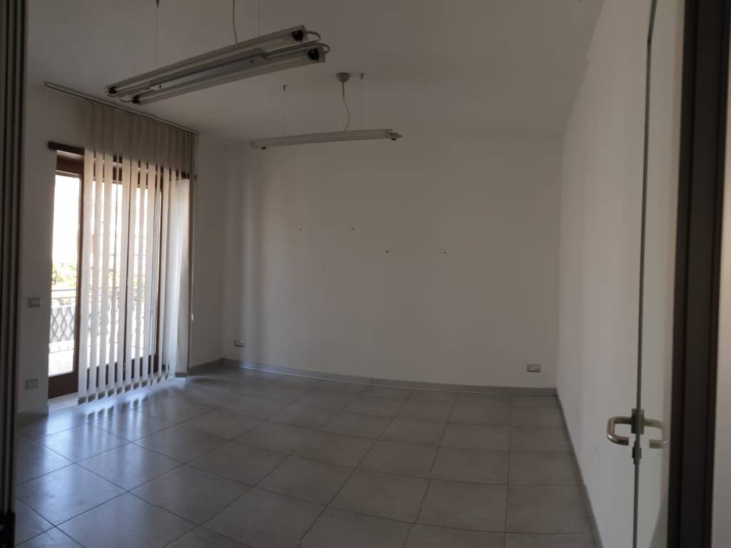 ufficio in affitto a Quarto