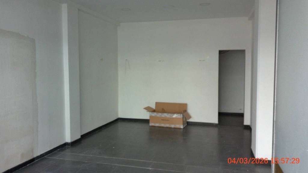 negozio in affitto a Quarto