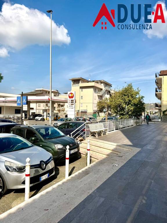 negozio in affitto a Quarto