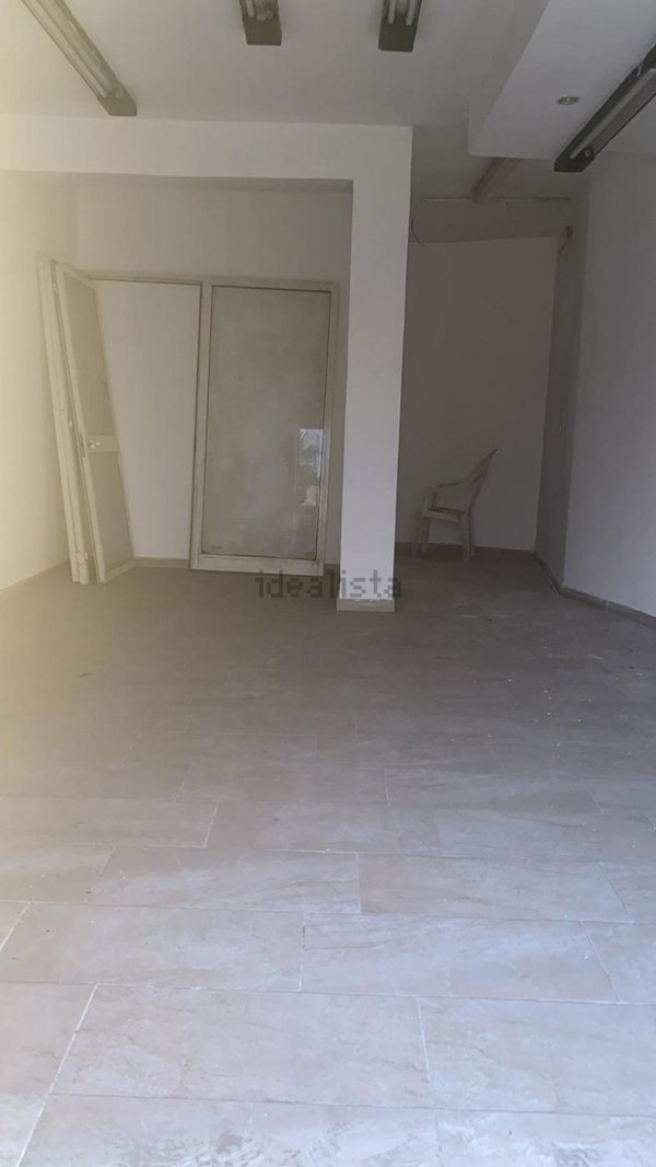 locale commerciale in affitto a Quarto