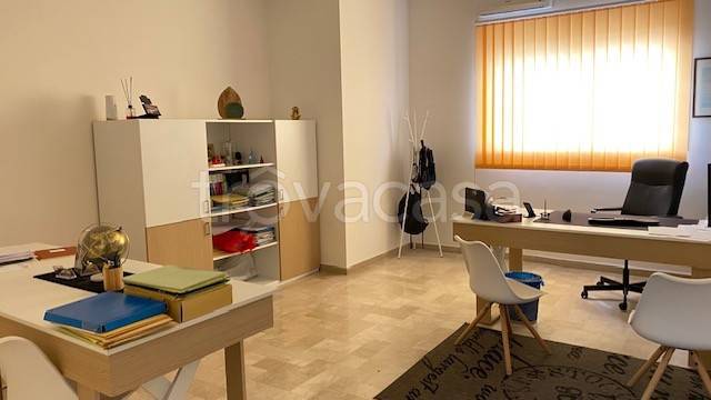 ufficio in affitto a Quarto