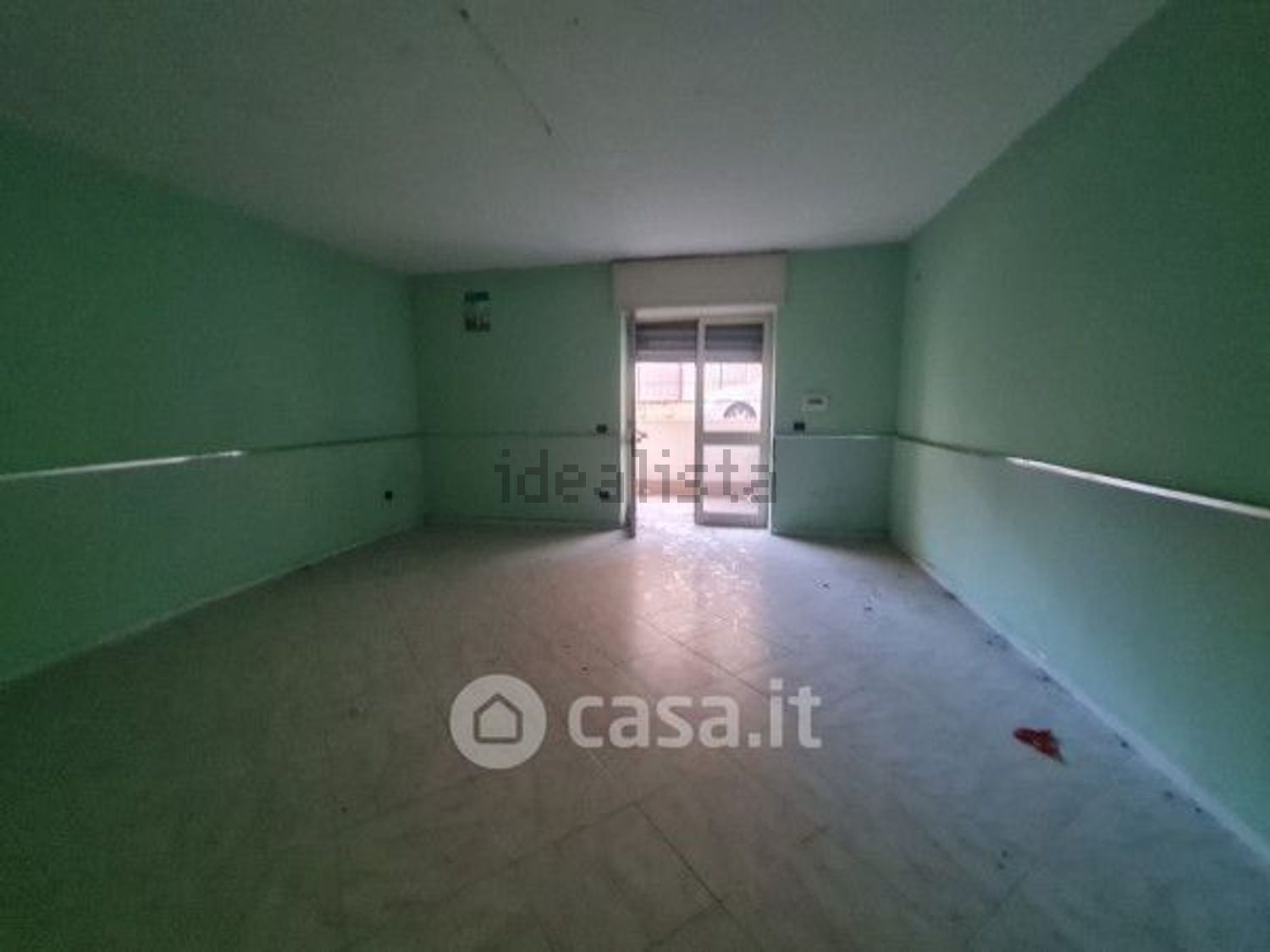 locale commerciale in affitto a Quarto