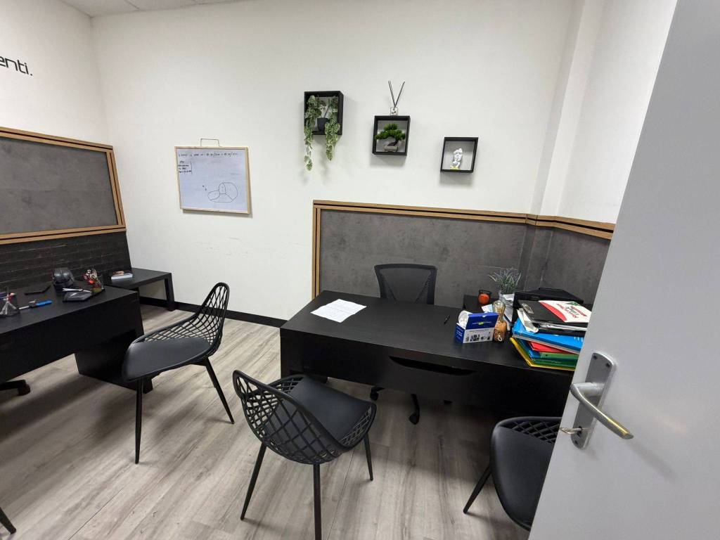 ufficio in affitto a Quarto