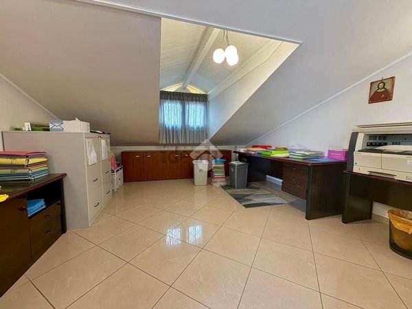 ufficio in affitto a Quarto
