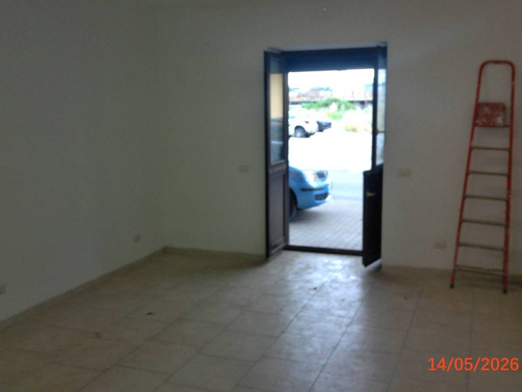 negozio in affitto a Quarto