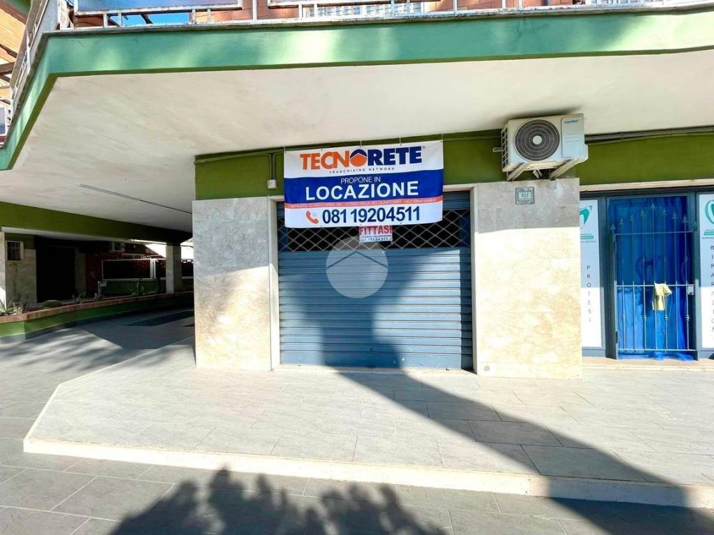 negozio in affitto a Quarto
