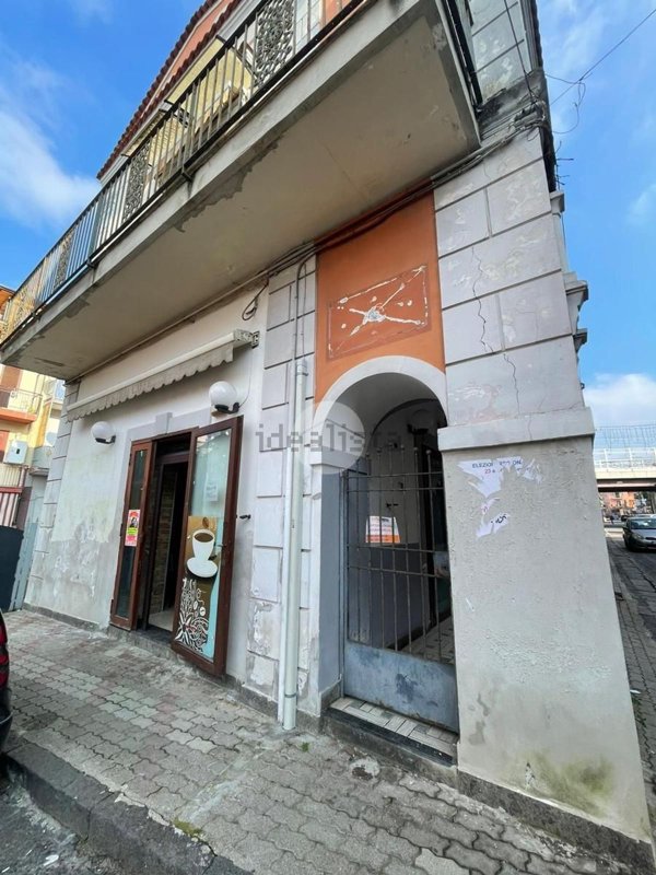 locale commerciale in affitto a Quarto