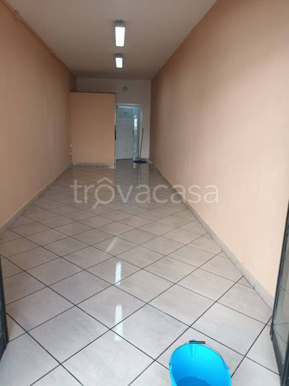 negozio in affitto a Quarto