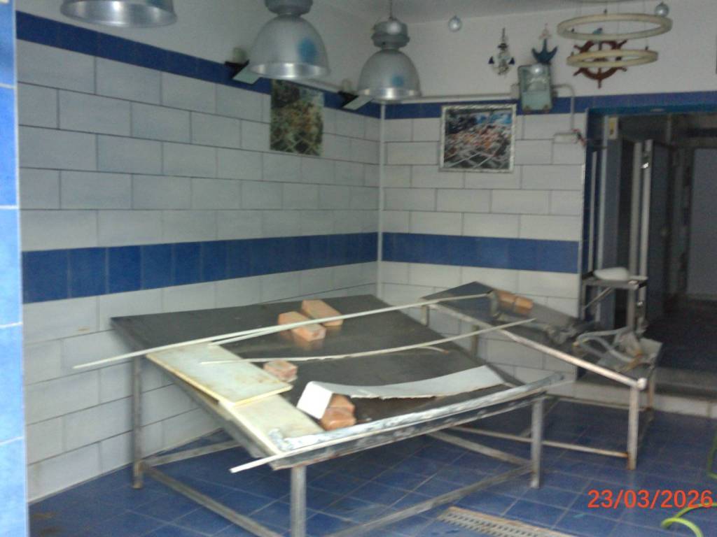 negozio in affitto a Quarto