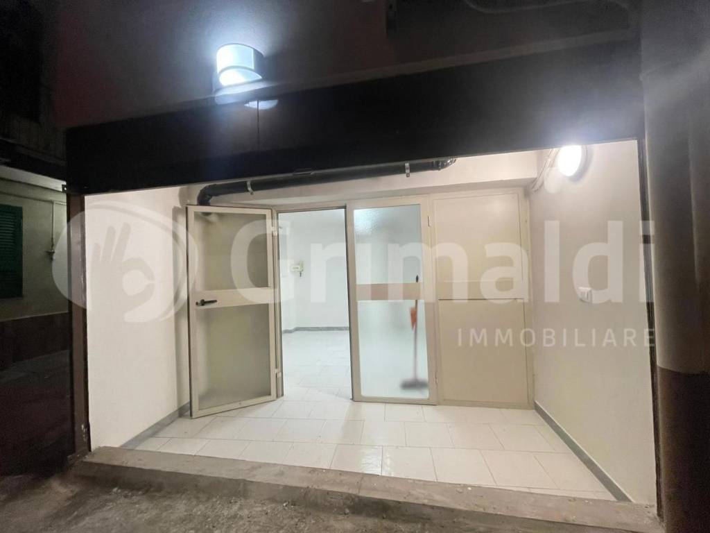 locale commerciale in affitto a Quarto