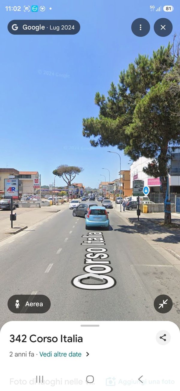 locale commerciale in affitto a Quarto
