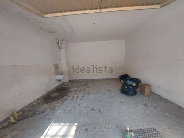 box auto in affitto a Quarto