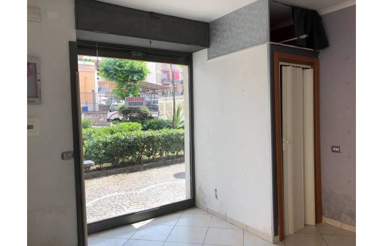 negozio in affitto ad Ercolano